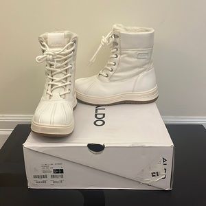 ALDO waterproof white winter boots size 5